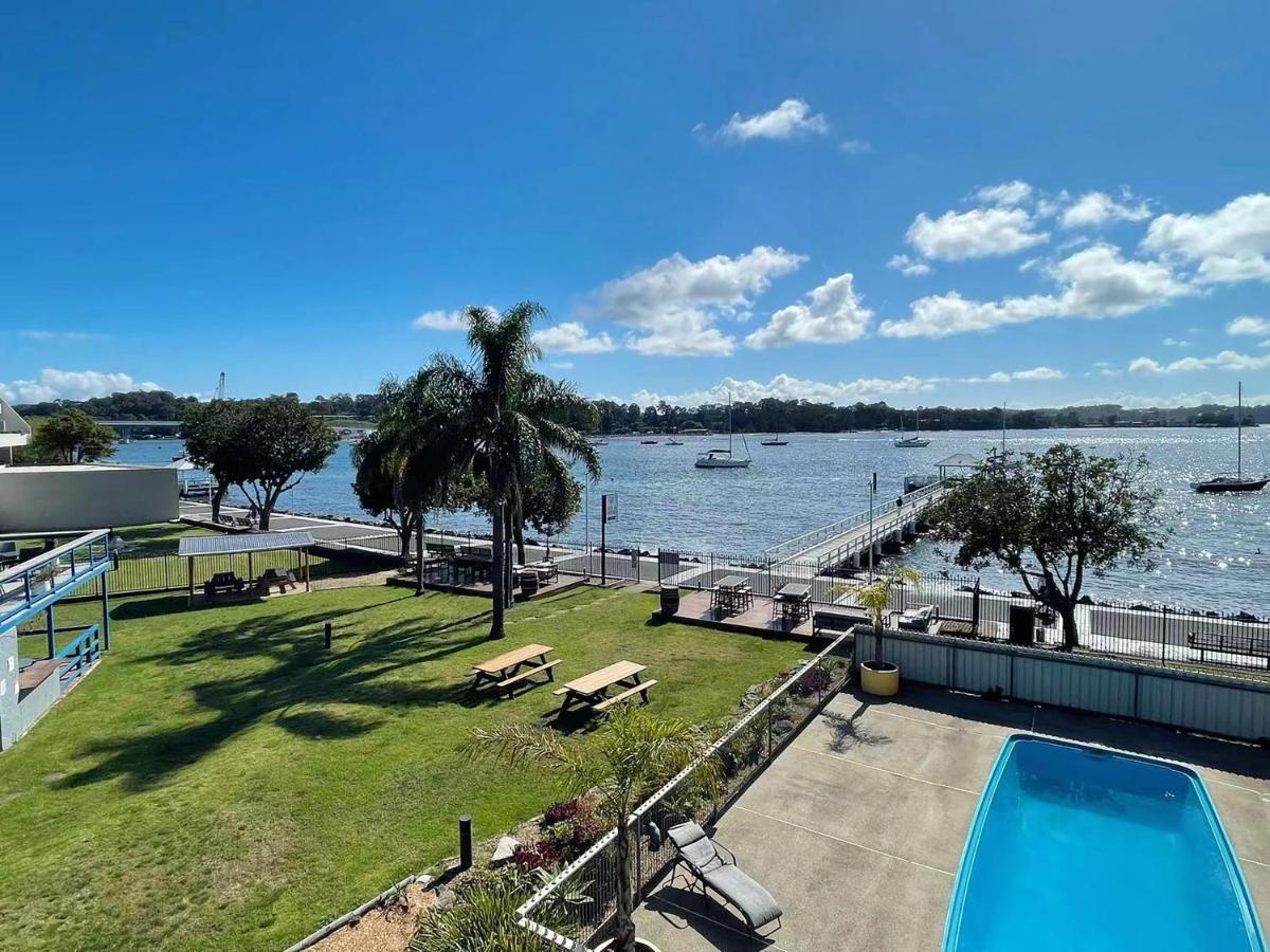 Mariners On The Waterfront Motel Batemans Bay Exterior photo